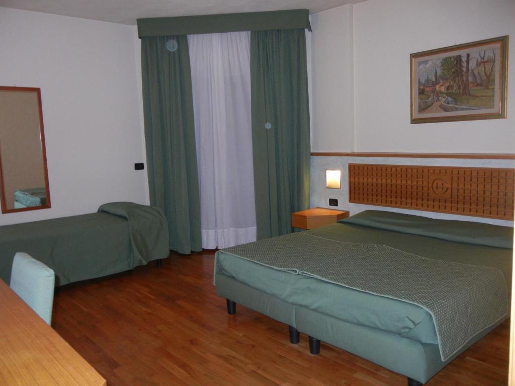 Hotel Ghibellino Buonconvento Zimmer foto